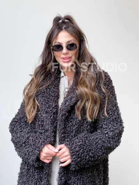 Шуба в цвете графит из экомеха - фото 0