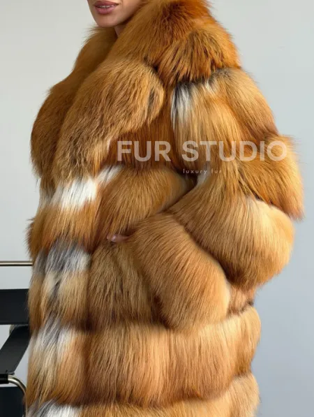 Шуба из меха огненной лисы - фото 2