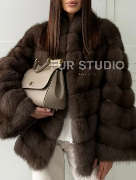 Женская шуба из меха куницы - фото 3