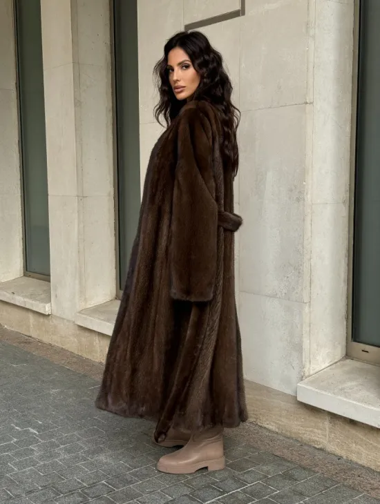 Модная шуба из скандинавской норки PREMIUM COLLECTION без воротника - фото 6