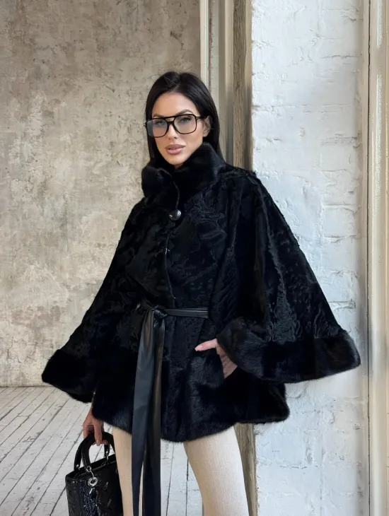 Женское меховое манто из меха каракульчи с отделкой из норки - фото 9