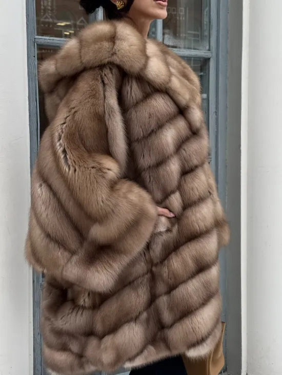 Шуба из меха куницы «летучая мышь» - фото 2