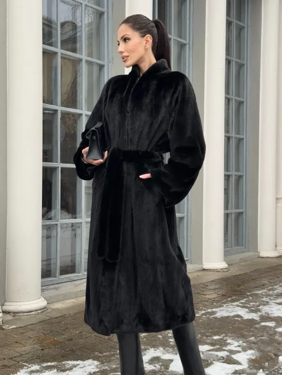 Натуральная женская норковая шуба из аукционного меха норки Blackglama - фото 6