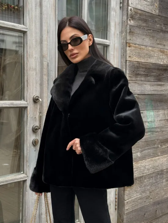 Короткий меховой полушубок из стриженной норки, английский воротник - фото 7