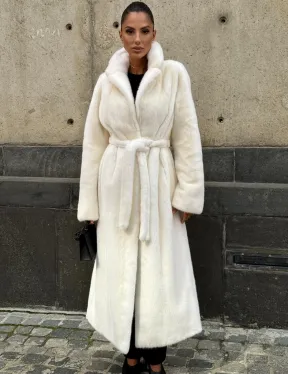 Длинная белая норковая шуба - фото 8