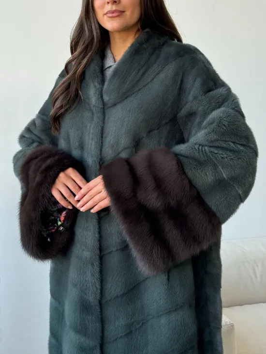 Норковая шуба с манжетами из куницы - цвет зеленый - фото 2