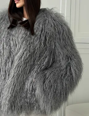 Серая шуба из натурального меха ламы - фото 1