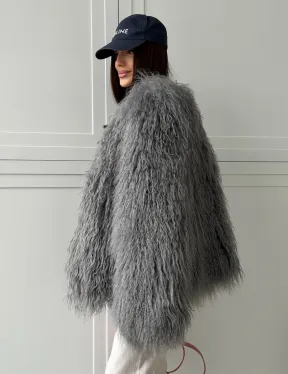 Серая шуба из натурального меха ламы - фото 9