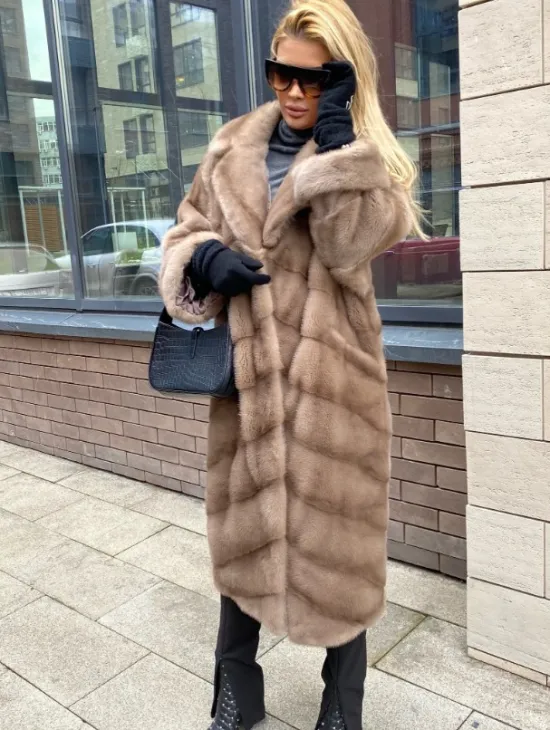 Шуба из датской норки  с английским воротником - цвет палевый - фото 0