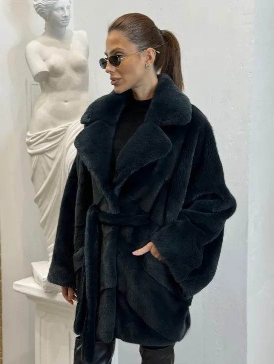 Шуба летучая мышь английский воротник, паркет мех NAFA - цвет черный изумруд - фото 1