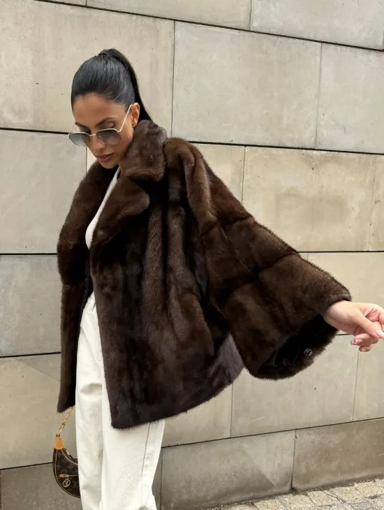 Короткая норковая шуба английский воротник роспуск - фото 8